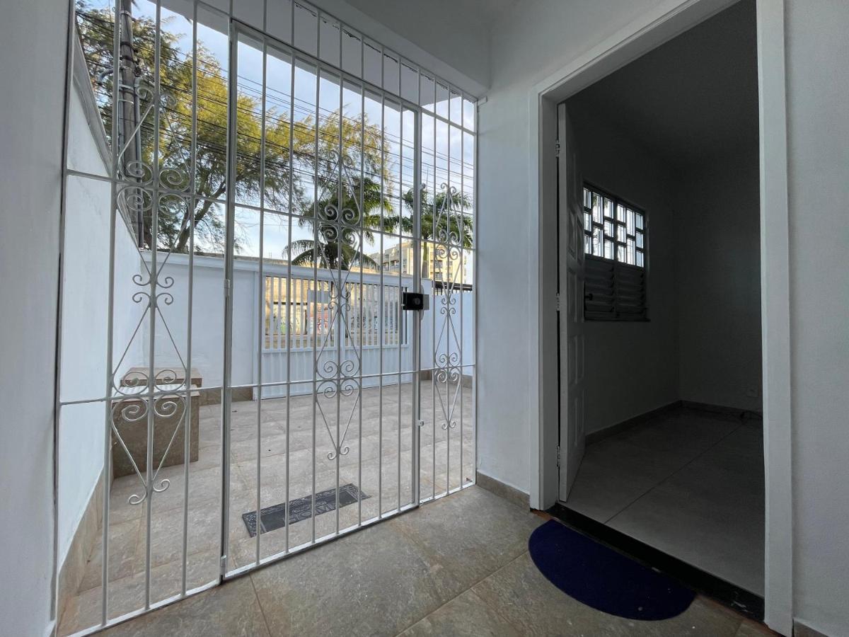 Casa - 2 Vagas Garagem - Do - Churrasquelra